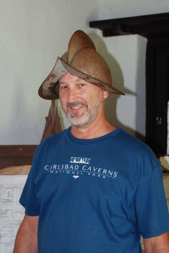 Dan-conquistador helmet