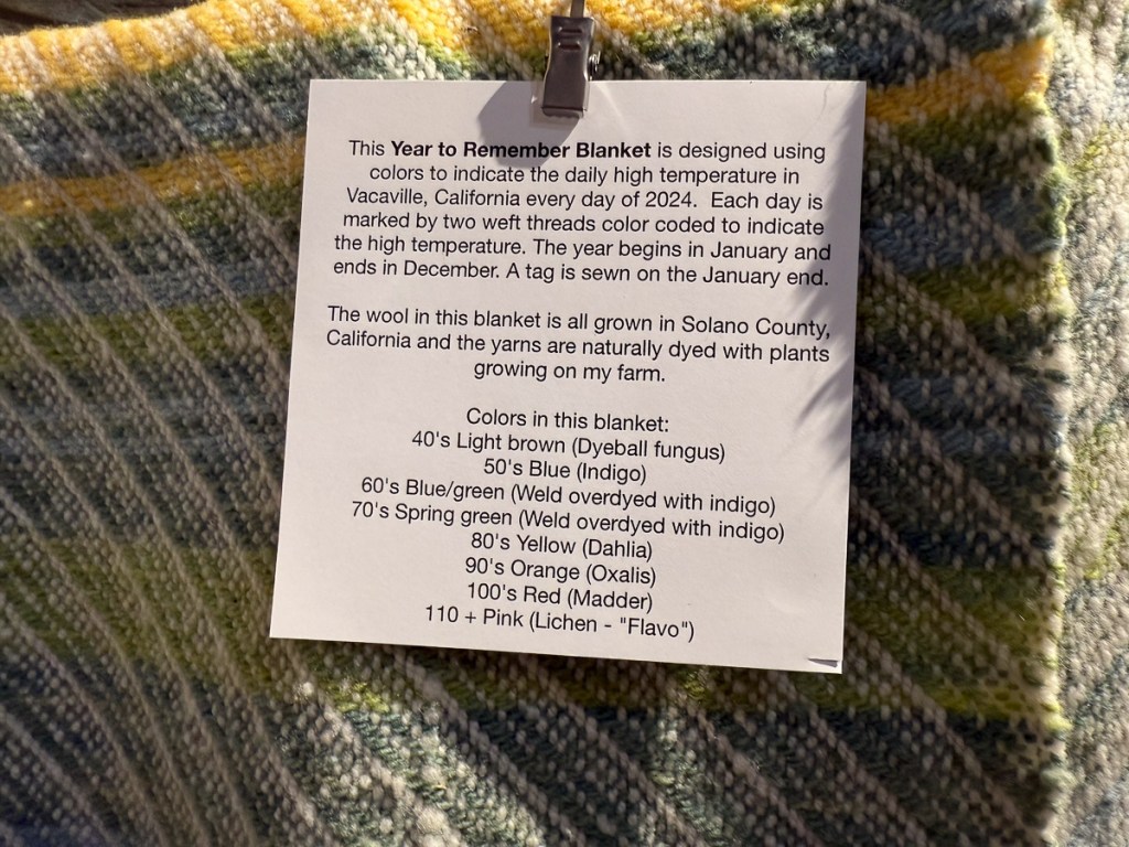 Label on a blanket explaining the color pattern.